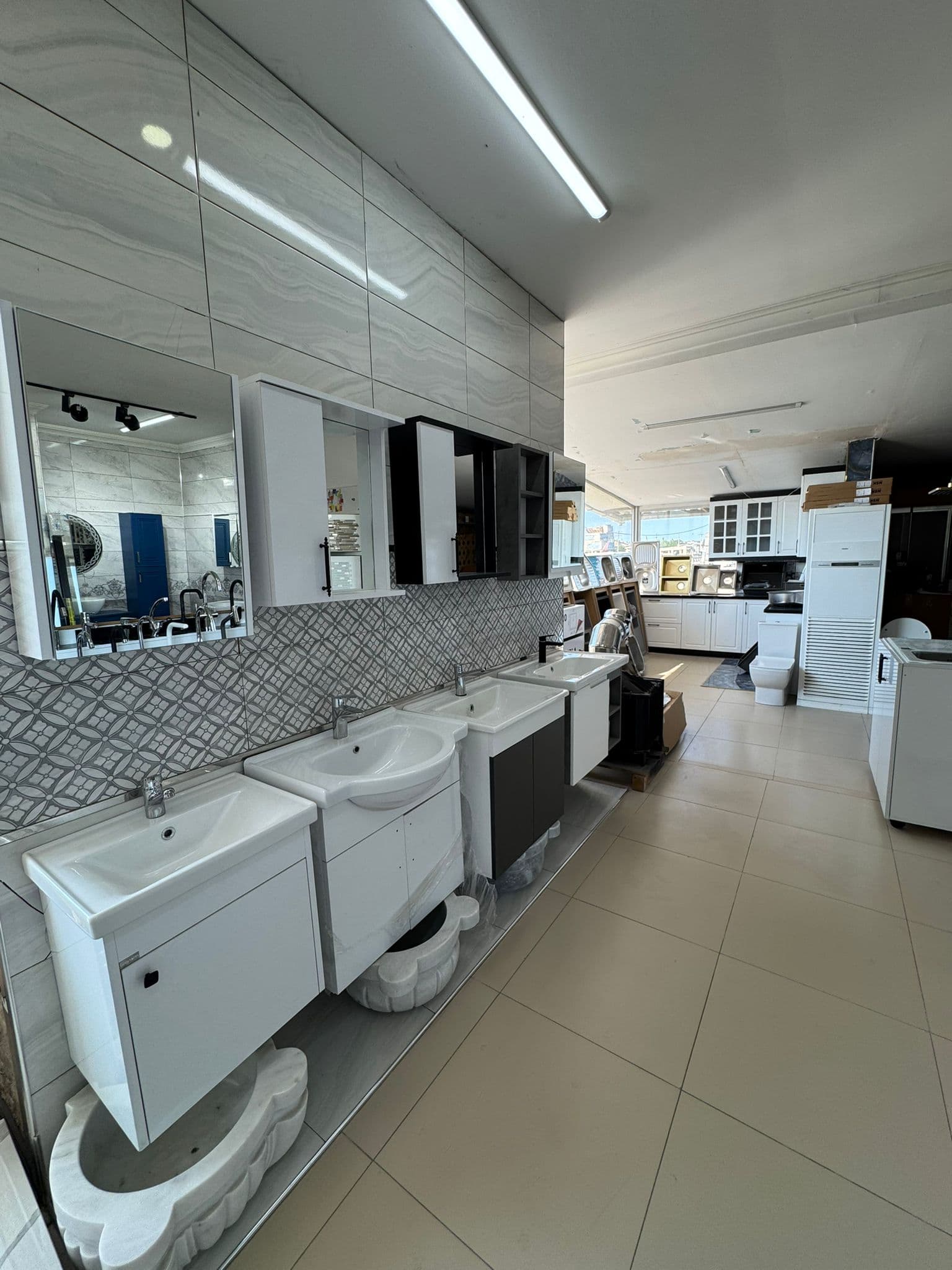 Showroom image 6